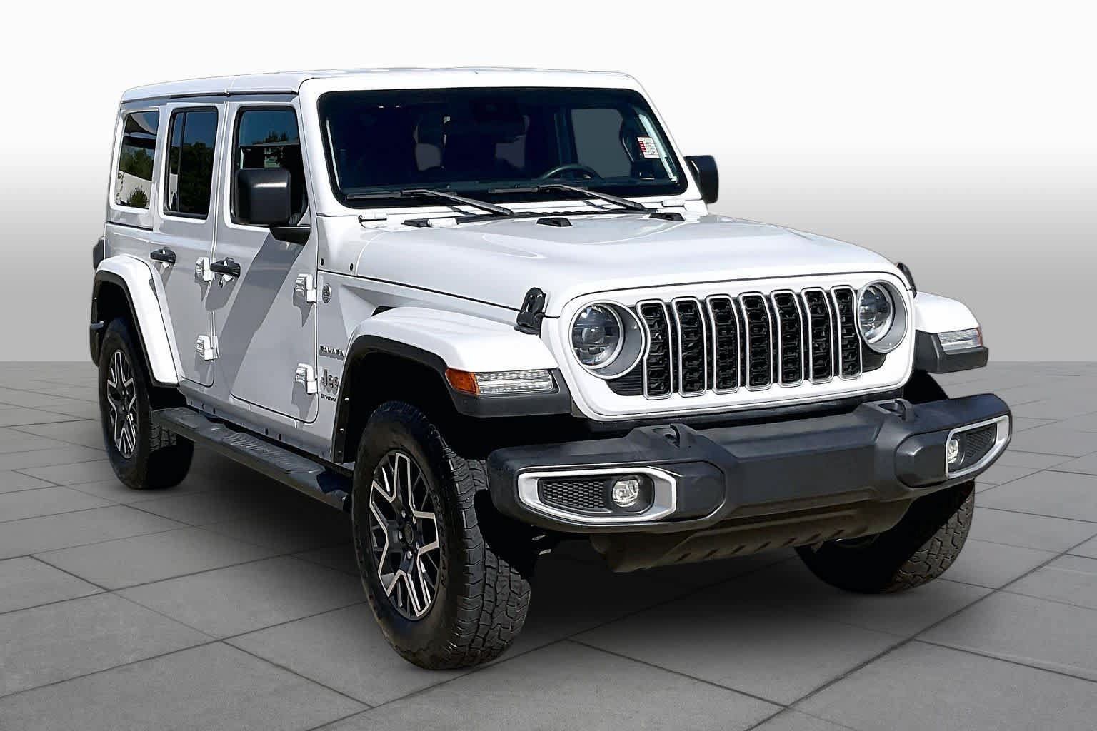 Used 2024 Jeep Wrangler Unlimited Sahara AWD/4WD image 3