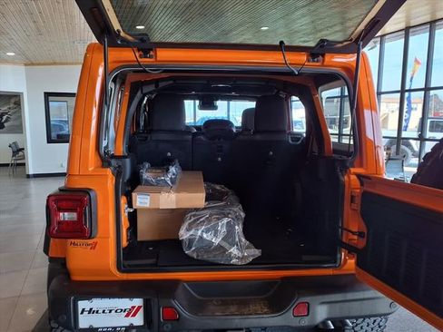 Used 2025 Jeep Wrangler Rubicon 392 image 17