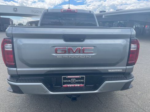 New 2026 GMC Canyon Elevation image 6