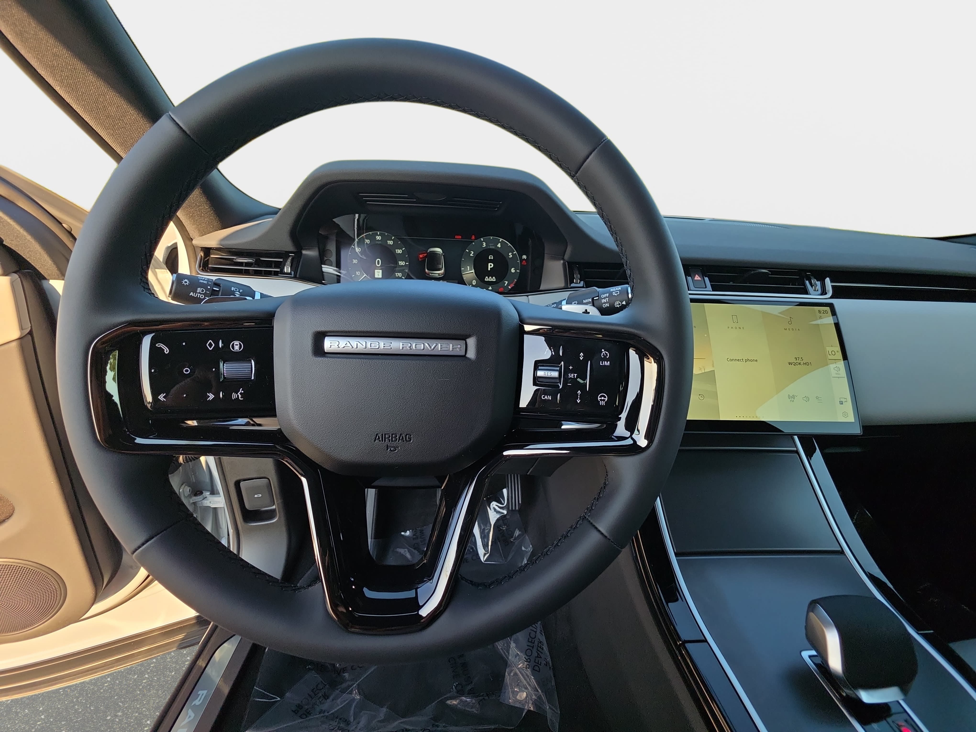 New 2026 Land Rover Range Rover Evoque S AWD/4WD image 16