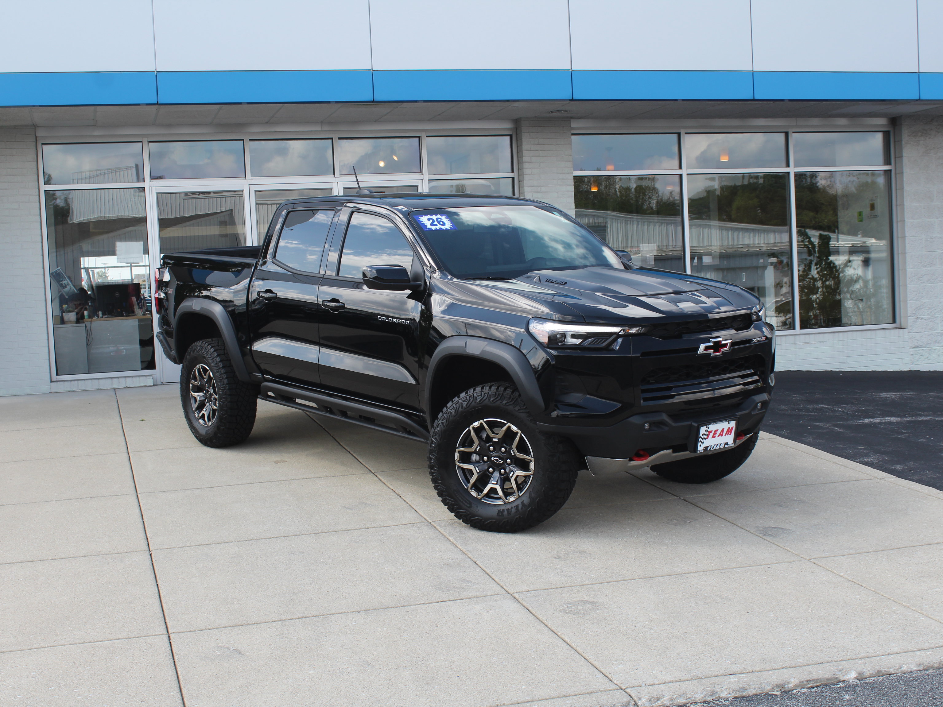 Certified 2026 Chevrolet Colorado ZR2 AWD/4WD image 4