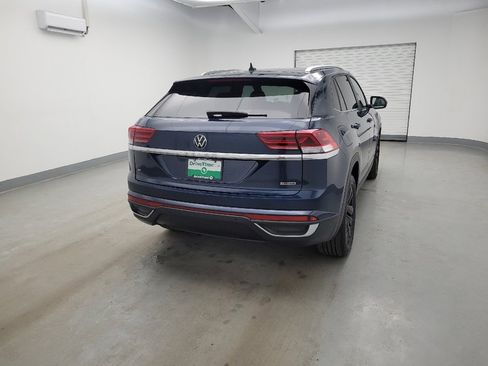 Used 2022 Volkswagen Atlas Cross Sport SE AWD/4WD image 7