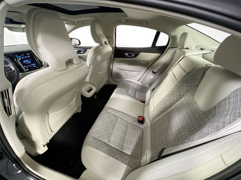 Used 2023 Volvo S60 B5 Core w/ Protection Package Premier image 24