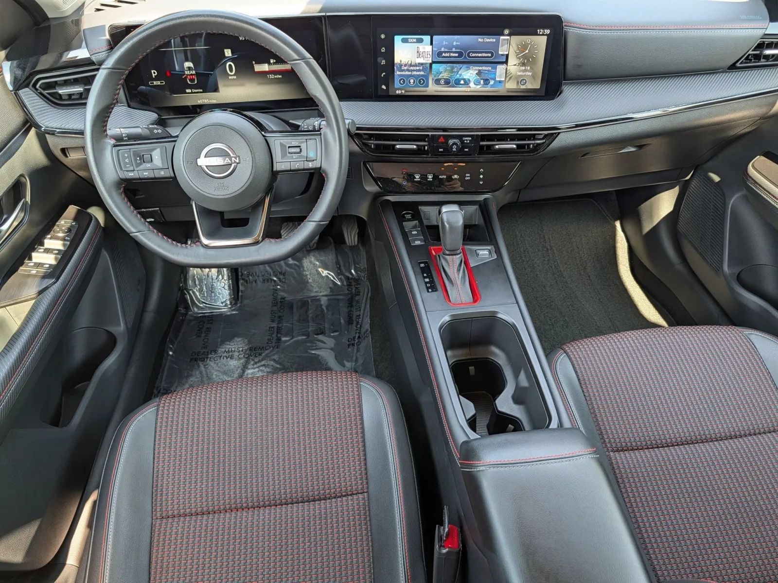 Certified 2025 Nissan Kicks SR FWD image 19