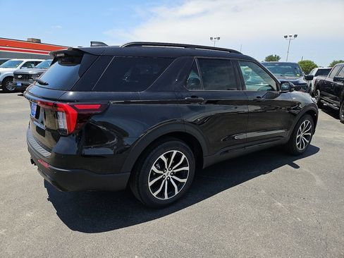 New 2026 Ford Explorer ST-Line RWD image 13