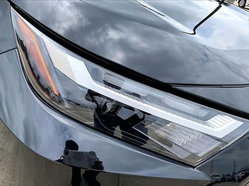 Used 2024 Toyota RAV4 XLE Premium FWD image 28