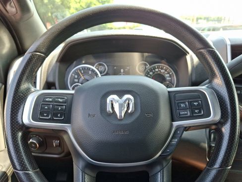 Used 2021 RAM 2500 Big Horn image 18