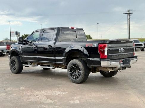 Used 2017 Ford F250 Lariat w/ Lariat Ultimate Package AWD/4WD image 4