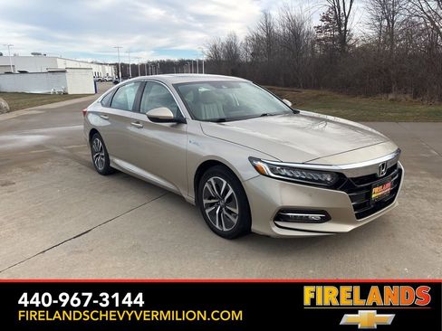 Used 2018 Honda Accord Touring image 11