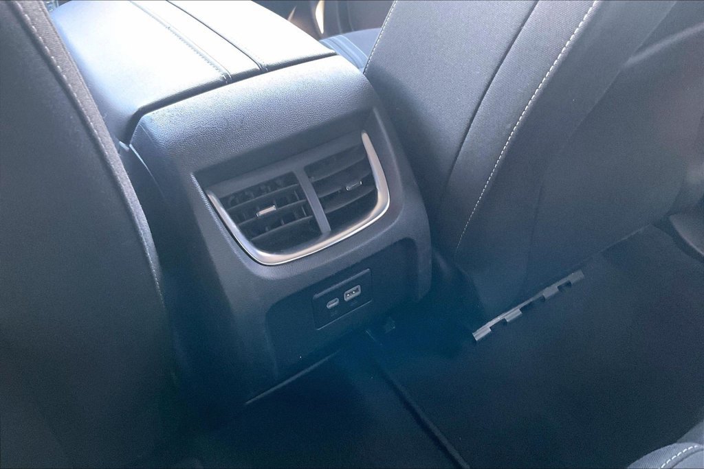 Used 2025 Chevrolet Blazer LT FWD image 10