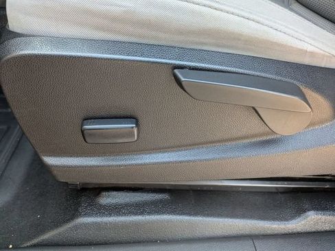 Used 2018 Chevrolet Colorado W/T RWD image 11
