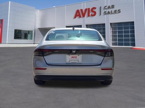 Used 2025 Honda Accord LX image 9