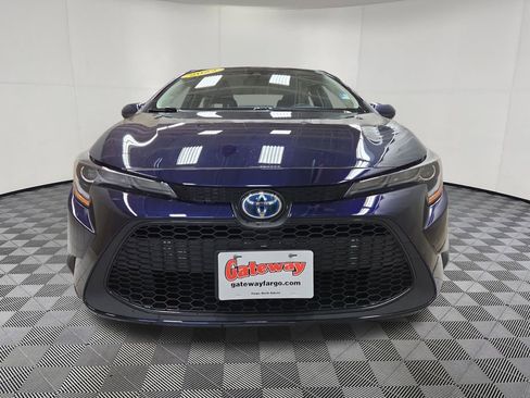Used 2022 Toyota Corolla LE FWD image 4