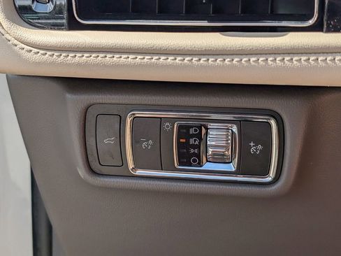 Certified 2023 Lincoln Aviator Reserve RWD image 29