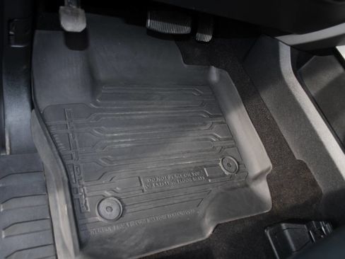 Used 2019 Ford F250 Lariat w/ Lariat Ultimate Package AWD/4WD image 13