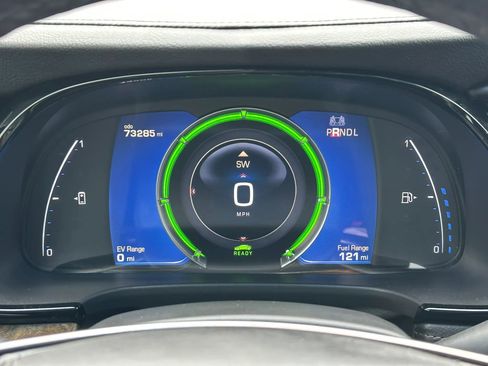 Used 2014 Cadillac ELR w/ Luxury Package FWD image 33