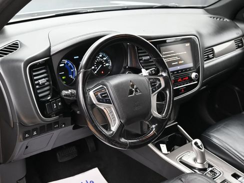 Used 2022 Mitsubishi Outlander SEL AWD/4WD image 17