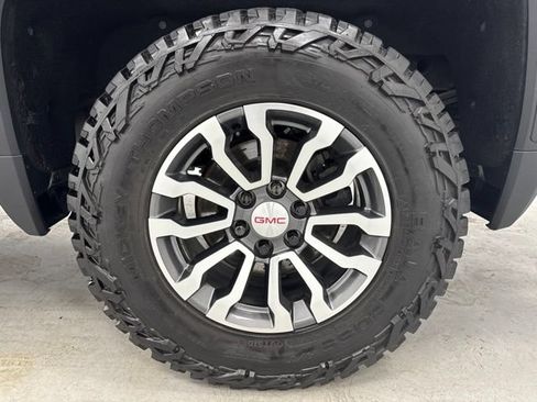 Used 2021 GMC Sierra 1500 AT4 w/ AT4 Premium Package AWD/4WD image 41