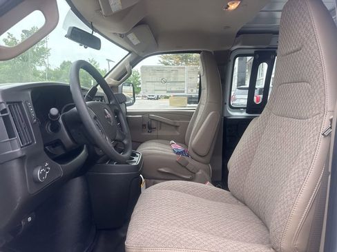 New 2026 GMC Savana 3500 w/ Driver Convenience Package RWD image 14