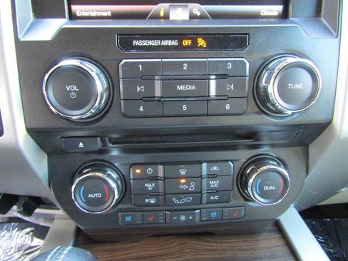 Used 2015 Ford F150 Lariat w/ Equipment Group 501A Mid image 17