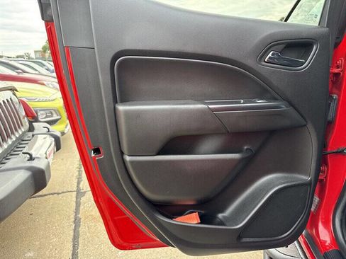 Used 2018 Chevrolet Colorado ZR2 w/ LPO, Premium Interior Package image 17