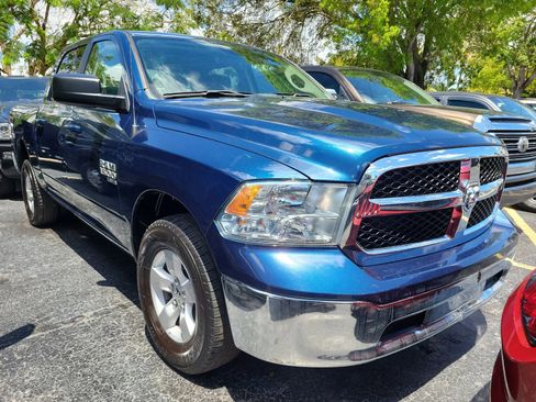 Used 2021 RAM 1500 Classic SLT AWD/4WD image 2