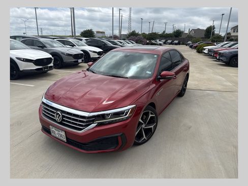 Used 2022 Volkswagen Passat 2.0T R-Line FWD image 1