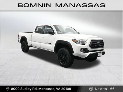 Used 2023 Toyota Tacoma SR5 w/ SX Package image 7