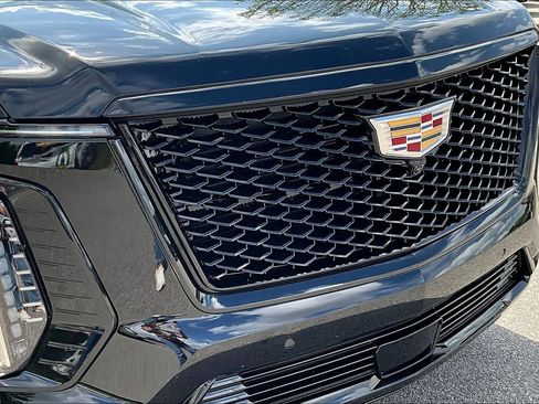 Used 2025 Cadillac Escalade ESV Sport Platinum image 33