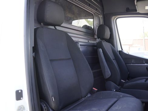 Used 2023 Mercedes-Benz Sprinter 1500 image 22