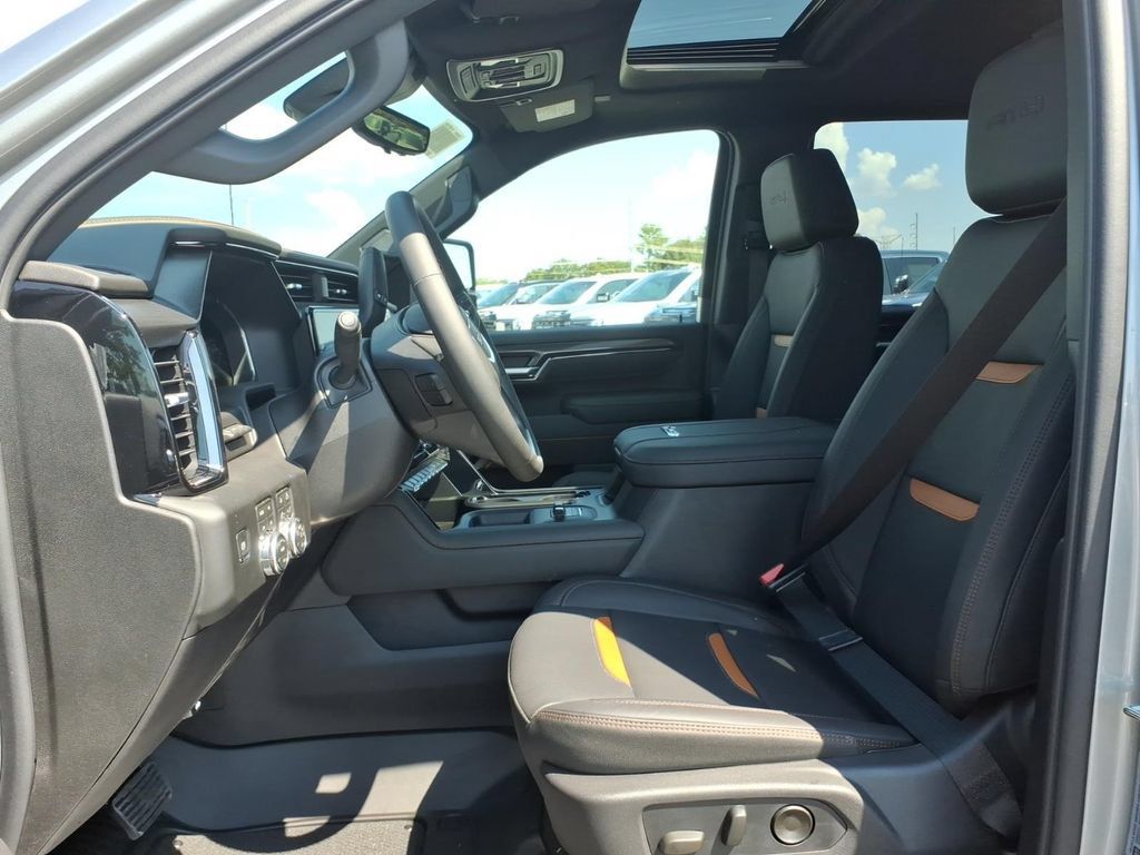 New 2026 GMC Sierra 2500 AT4 w/ Max Trailering Package AWD/4WD image 12