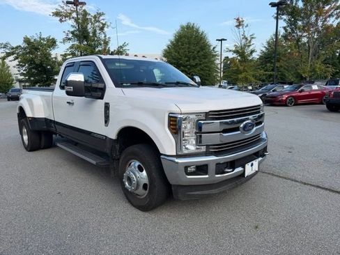 Used 2019 Ford F350 Lariat w/ Chrome Package AWD/4WD image 7