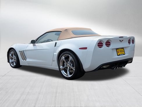Used 2010 Chevrolet Corvette Grand Sport w/ Preferred Equipment Group RWD image 5
