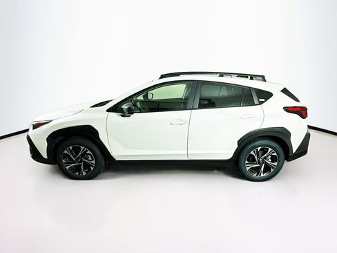 Used 2025 Subaru Crosstrek 2.0i Premium image 4