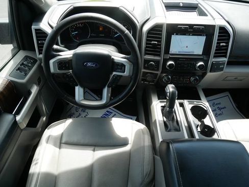 Used 2019 Ford F150 Lariat w/ Equipment Group 502A Luxury AWD/4WD image 9