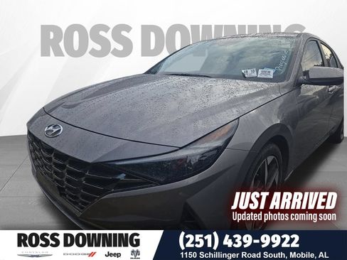 Used 2023 Hyundai Elantra Limited FWD image 1