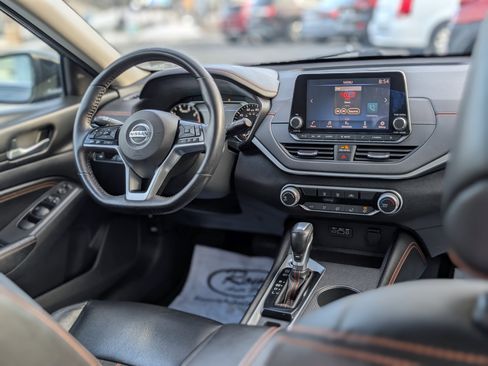 Used 2019 Nissan Altima 2.5 SR image 13