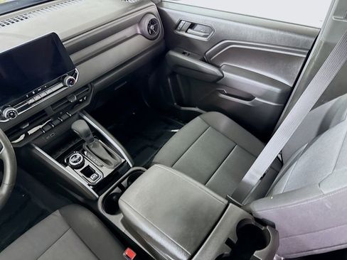 Used 2023 Chevrolet Colorado Trail Boss w/ Technology Package image 27