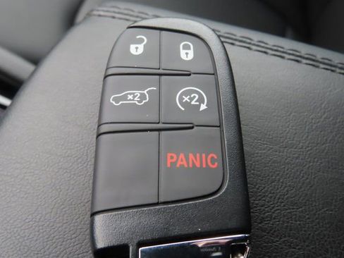 New 2026 Jeep Compass Limited image 37