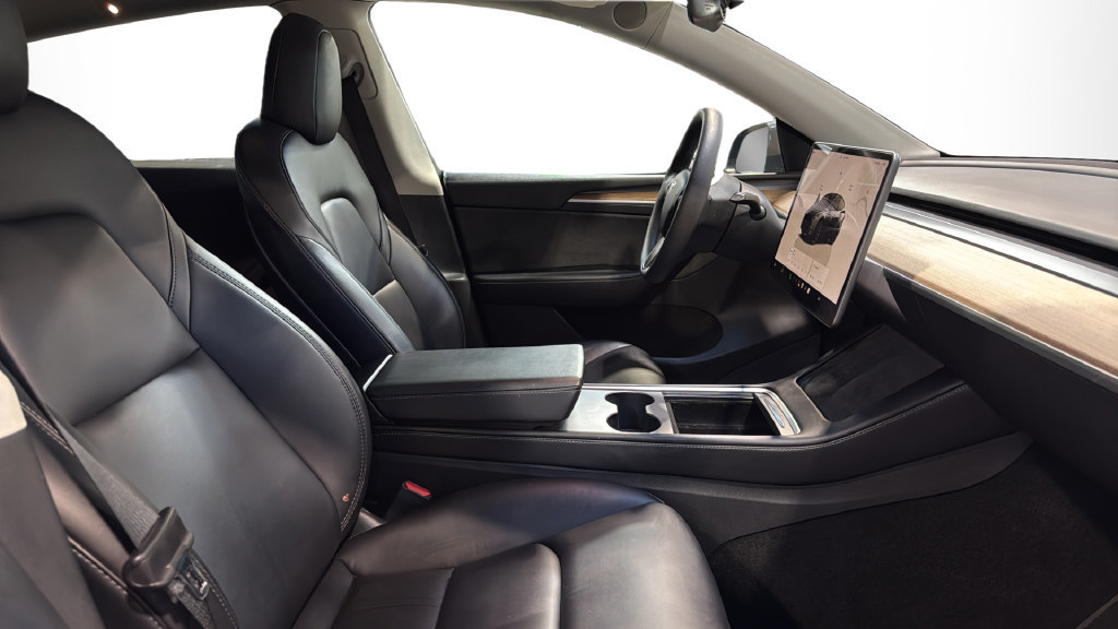 Used 2022 Tesla Model Y Long Range AWD/4WD image 13