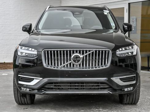 Used 2024 Volvo XC90 B5 Plus AWD/4WD image 5