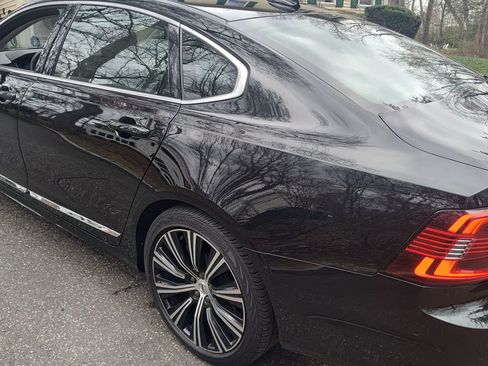 Used 2023 Volvo S90 B6 Plus AWD/4WD image 3