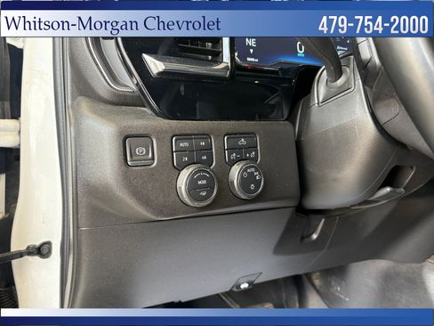 Used 2023 Chevrolet Silverado 1500 LT AWD/4WD image 17