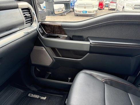 Used 2023 Ford F150 Lariat w/ Trailer Tow Package image 44