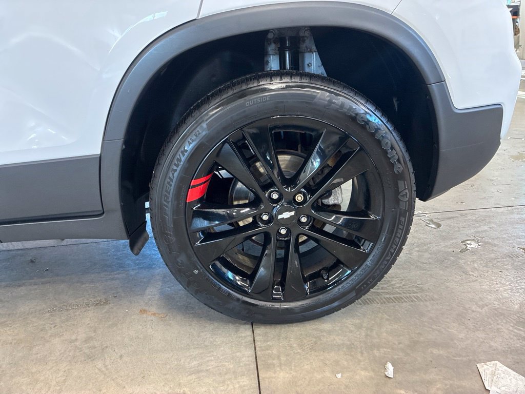Used 2018 Chevrolet Trax LT w/ Redline Edition AWD/4WD image 27