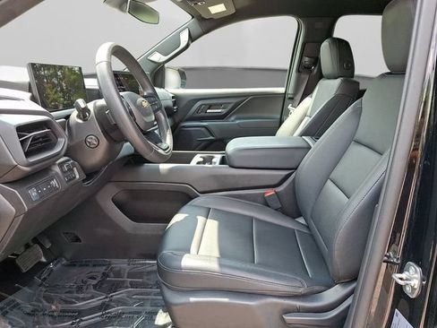Used 2024 Chevrolet Silverado EV W/T AWD/4WD image 15