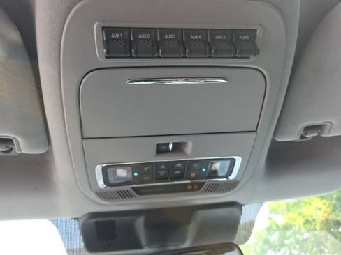 Used 2024 Ford F450 Limited w/ FX4 Off-Road Package AWD/4WD image 34