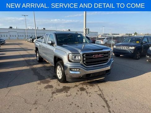 Used 2016 GMC Sierra 1500 SLE w/ SLE Value Package AWD/4WD image 5