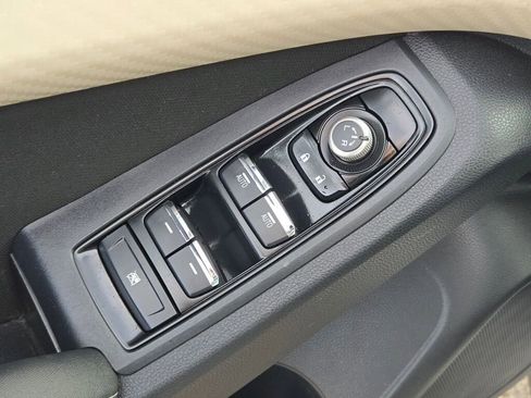 Used 2021 Subaru Ascent Premium image 23