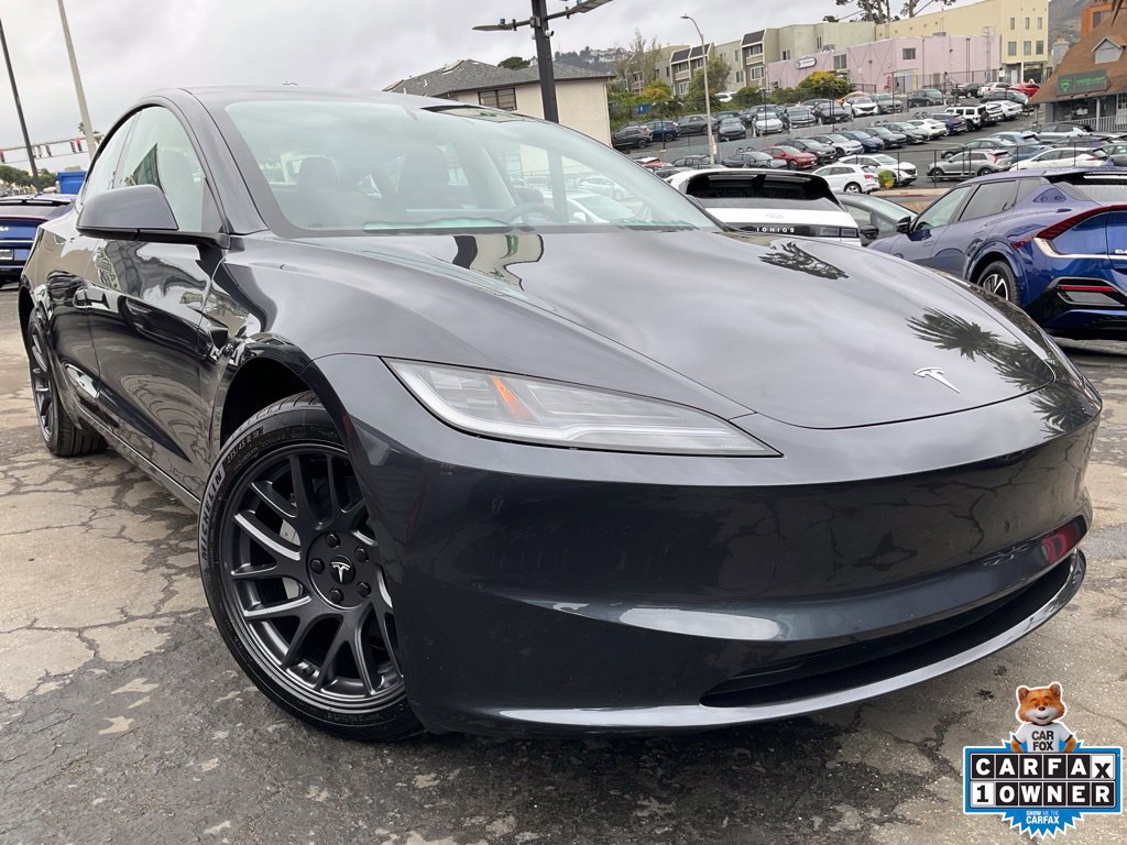 Used 2025 Tesla Model 3 RWD image 1